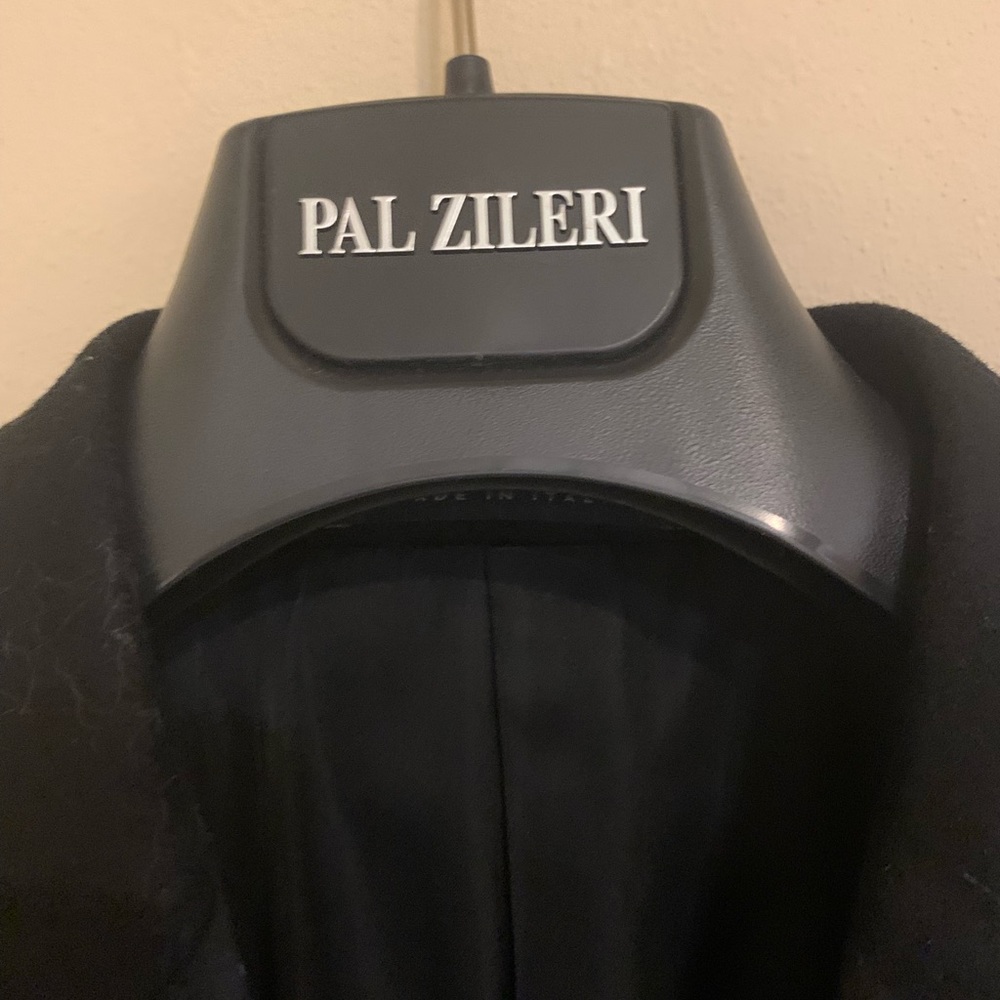 Men’s PAL ZILERI wool coat size 46R